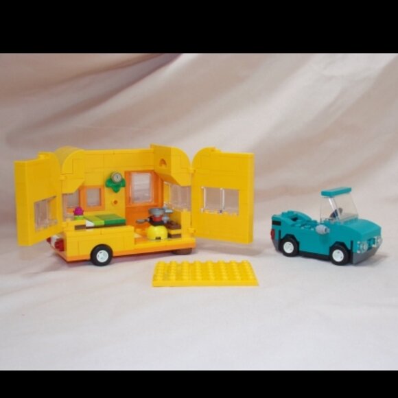 LEGO Animal Crossing Leif's Car & Live in Garden Trailer No Minifigs 77054 - Picture 8 of 14